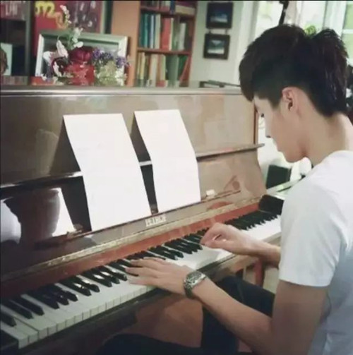 XW(xu),ٌW(xu)(x),,,,